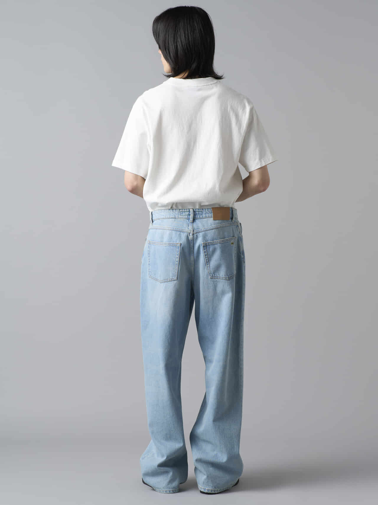 LACOSTE 「ルーズフィットオーガニックコットンデニムパンツ」を穿いてみた　バック
