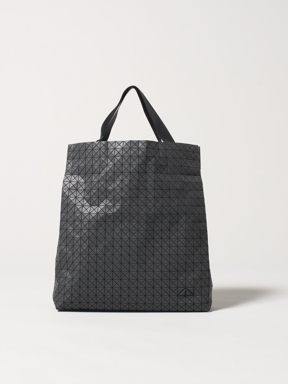 黒バッグ「イッセイミヤケ」1