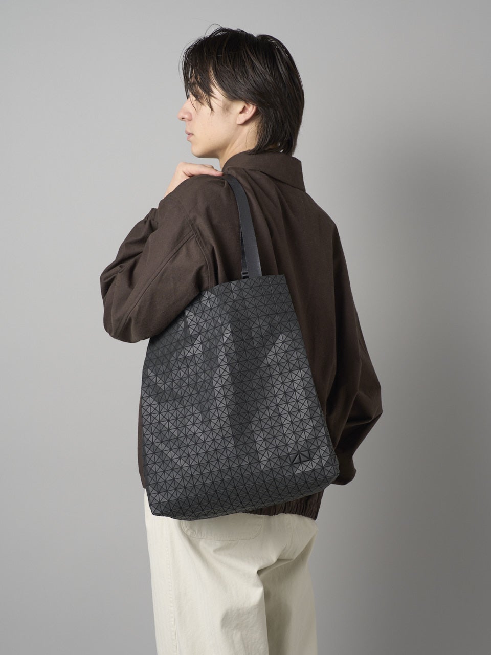 黒バッグ「イッセイミヤケ」8