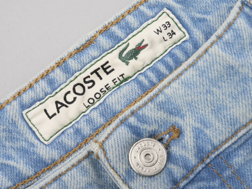ルーズなのに上品。「ラコステ」のデニムは今買えば夏まで活躍する万能選手だった！[LACOSTE]【新作デニム図鑑】