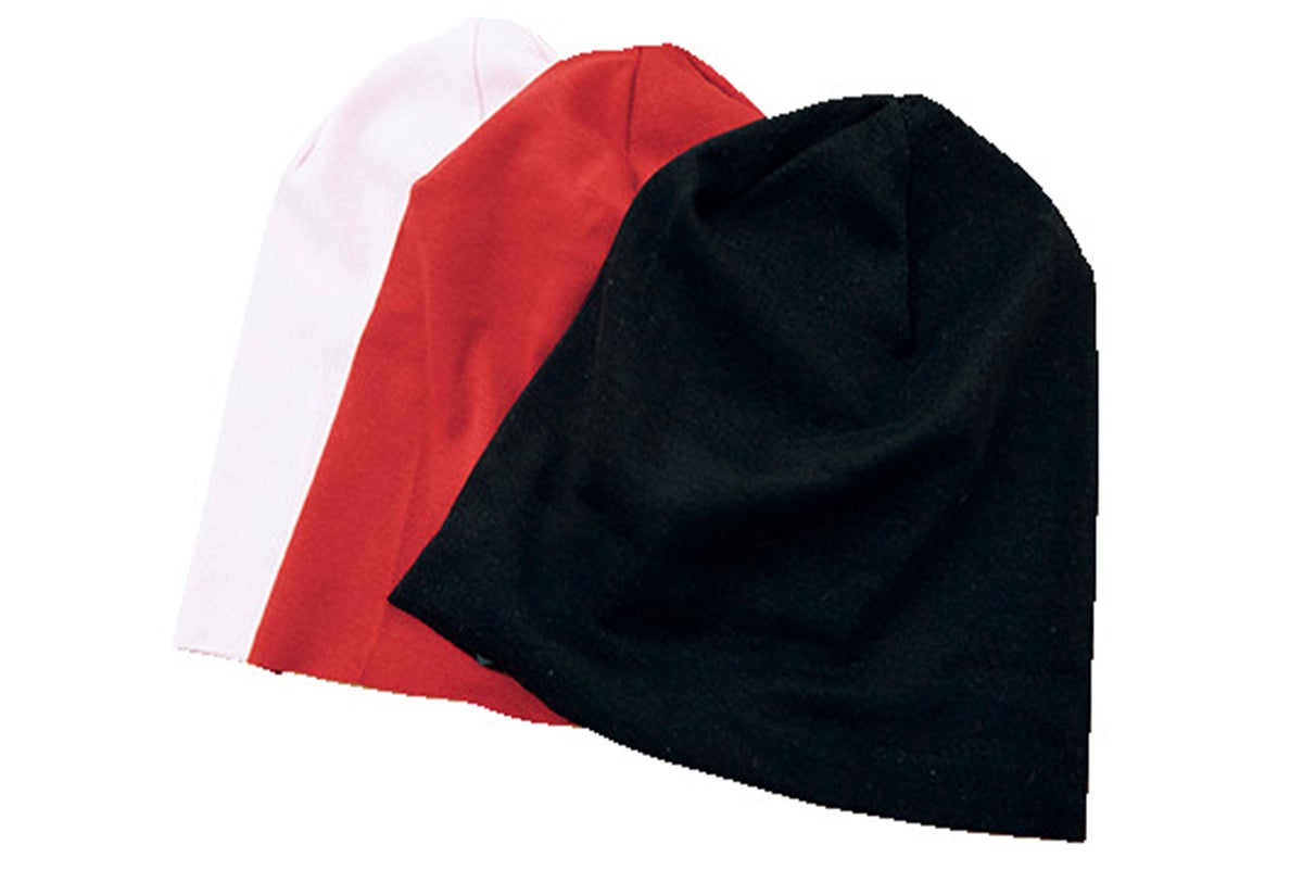 ニット素材のビーニー