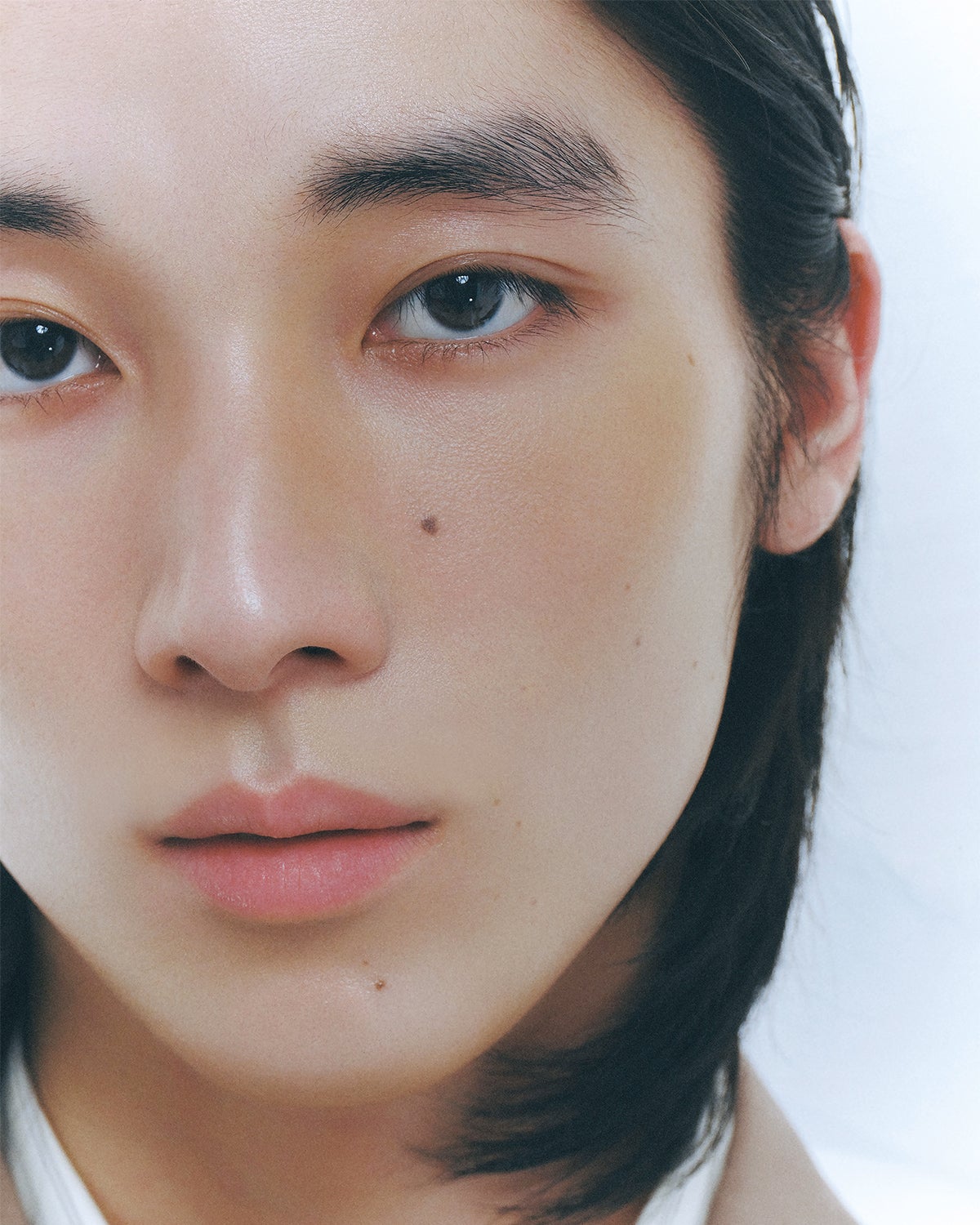 ブラウンのチーク　使用イメージ