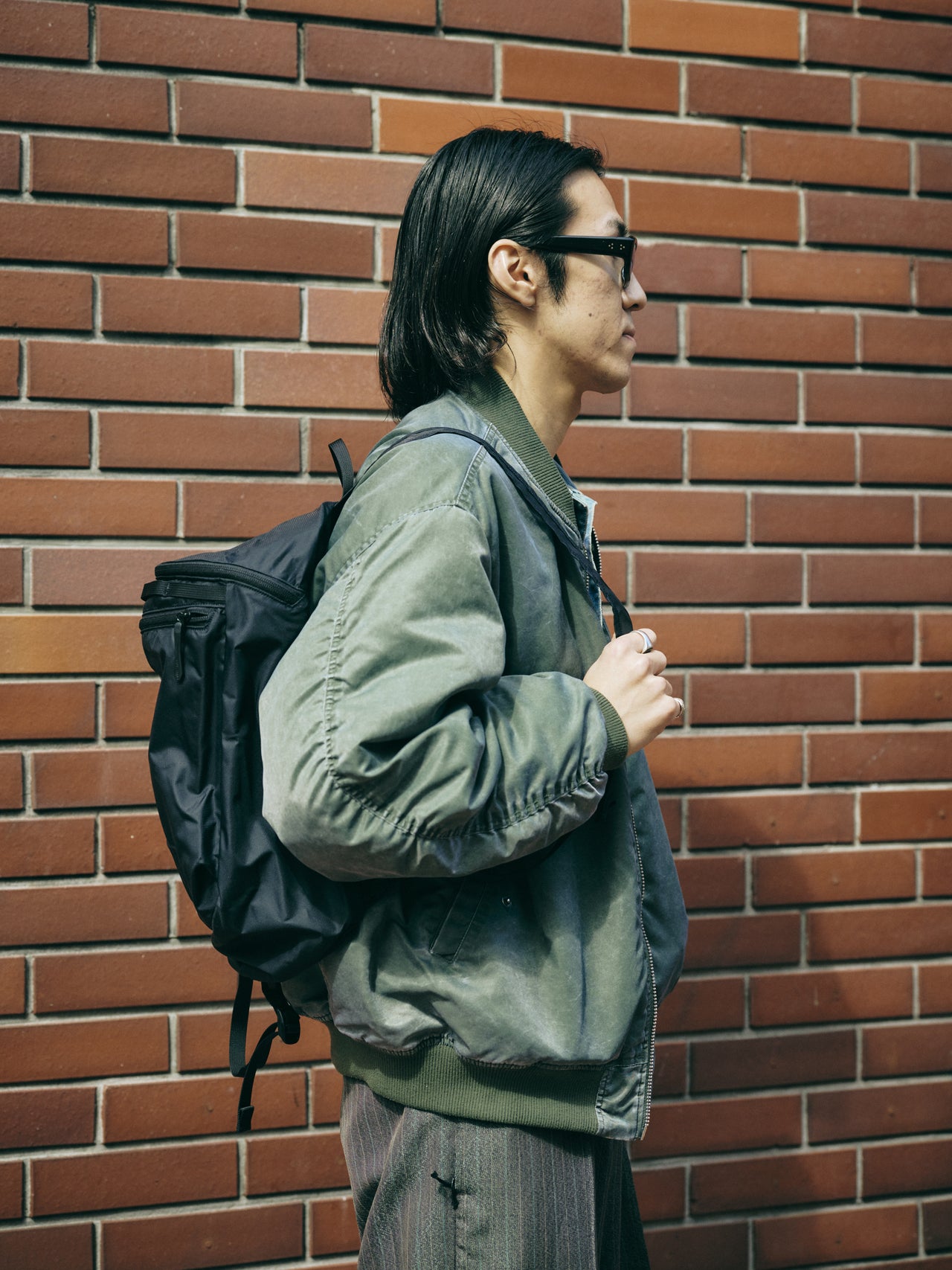 オシャレな人が買ってよかった〈ARC'TERYX〉のデイパックのサイド