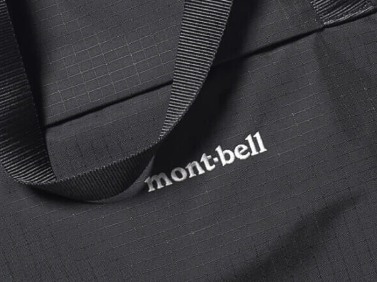 もはや大人の日用品。アウトドアブランドの最強「黒トートバッグ」４選。アークテリクス、パタゴニア、ザ・ノース・フェイス...タフで軽くて、都会的！