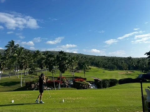 ゴルフにプール...ハワイで過ごした最高の卒業旅行[稲井孝太朗ブログ]