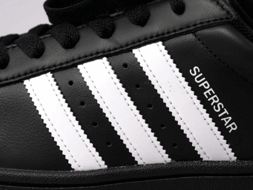 365日履ける最強の定番。「アディダス オリジナルス」の“スーパースター”14選。今買える名品から買ってよかった愛用スニーカー＆リアルコーデを総まとめ！