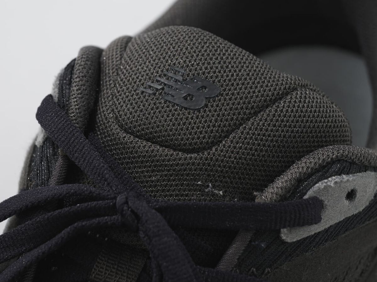 編集者愛用裏名品「ニューバランス」の黒い厚底、「コム デ ギャルソン・オム」の特別なコラボ...今週も目が離せない！【スニーカー週間人気記事ベスト5】