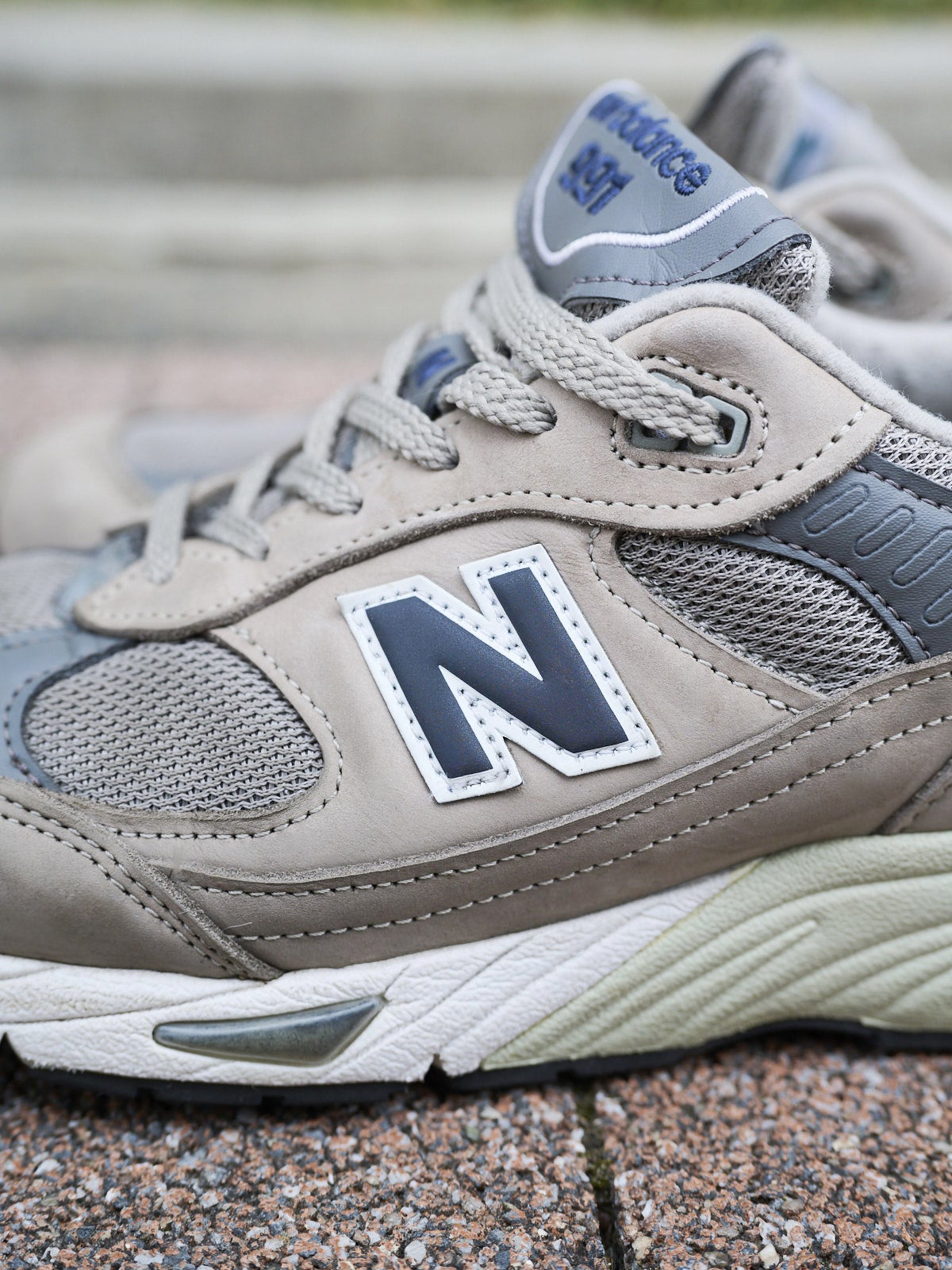 ニューバランス 991 サイドのNロゴ
