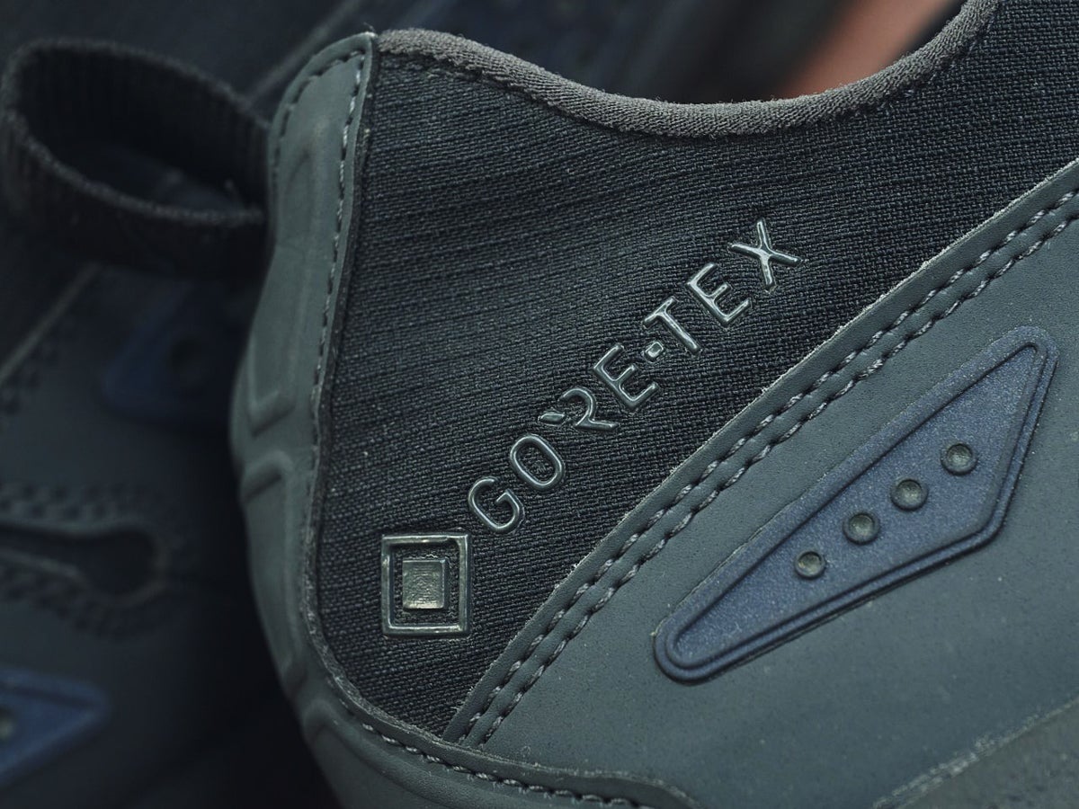 頼りになる愛用「ゴアテックススニーカー」７選。ナイキ、アークテリクス、サロモン、メレル...オシャレな人が買ってよかった防水名品スニーカー。