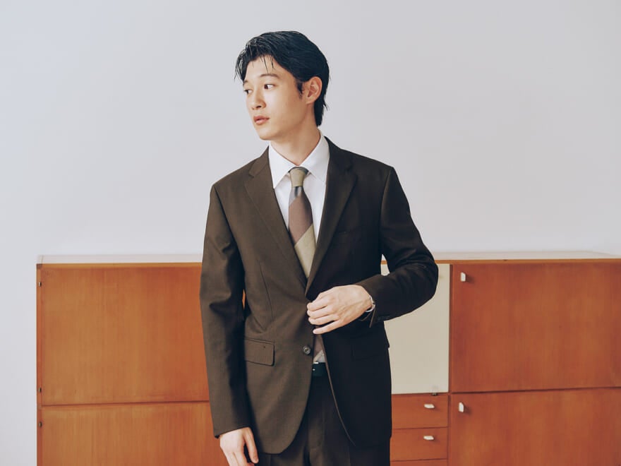 ロレッタのハードゼリーを使って髪をタイトにセットしたメンズノンノモデルの高橋璃央