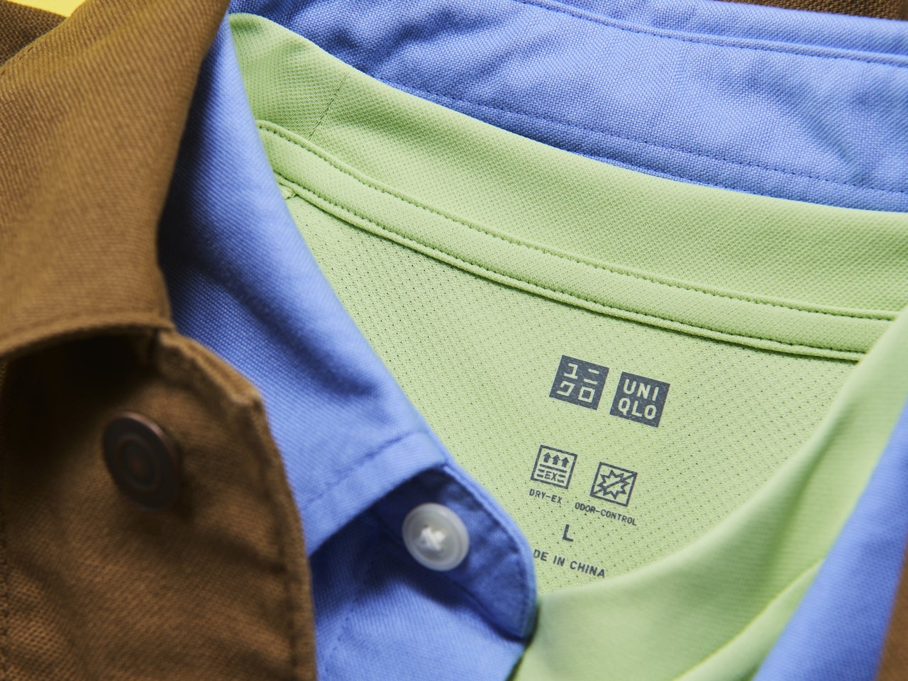 「ユニクロ」の春アウターで好印象に！ 全身１万円台以下の高見えコーデ４選をスタイリストがレクチャー！[UNIQLO]