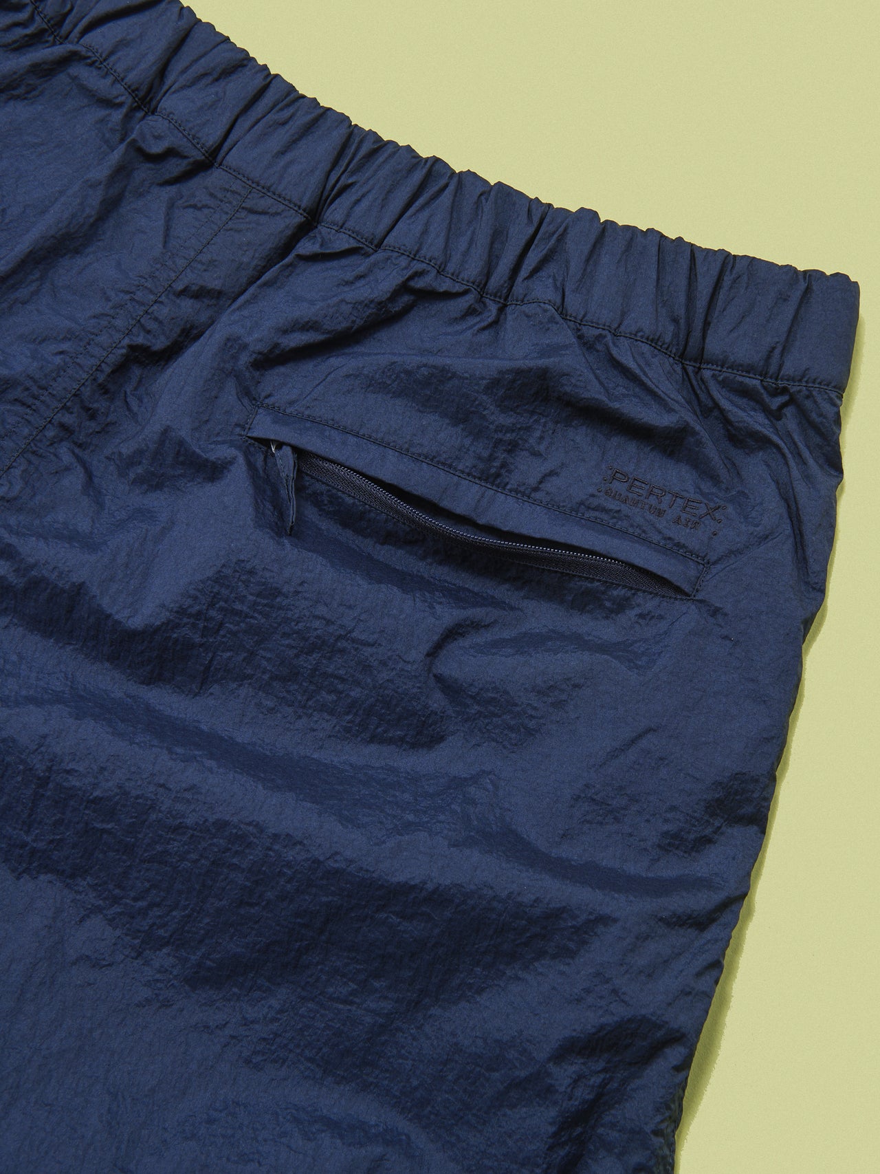 ザ・ノース・フェイスのネイチャーダイドパーテックスパンツの後方のファスナーポケット