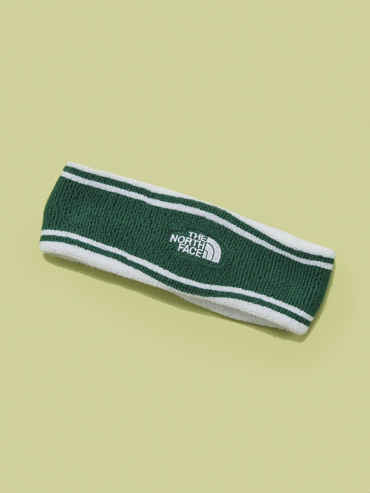 ザ・ノース・フェイスのGARヘアーバンドの背面のハーフドームロゴ