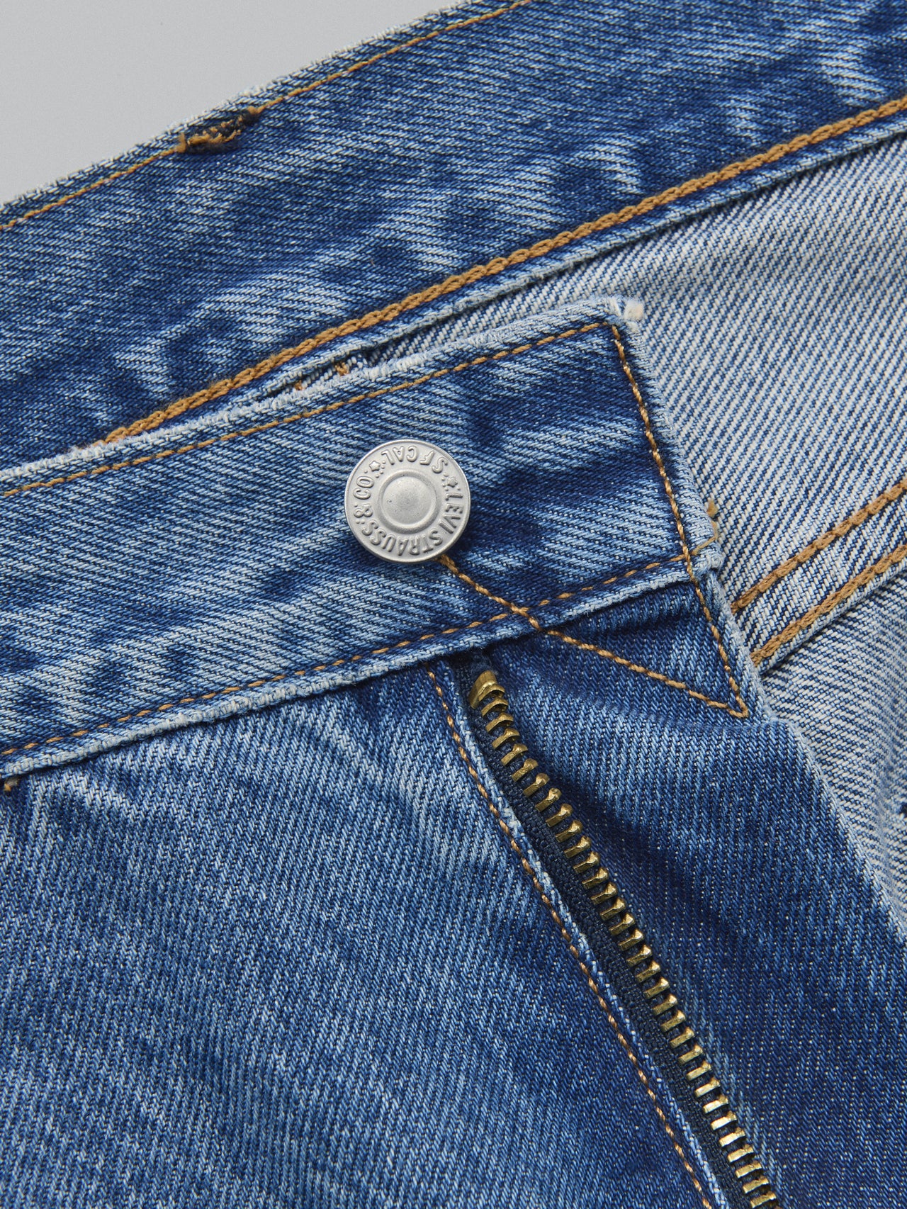 Levi's&reg; 「555&reg;」のジップフライ