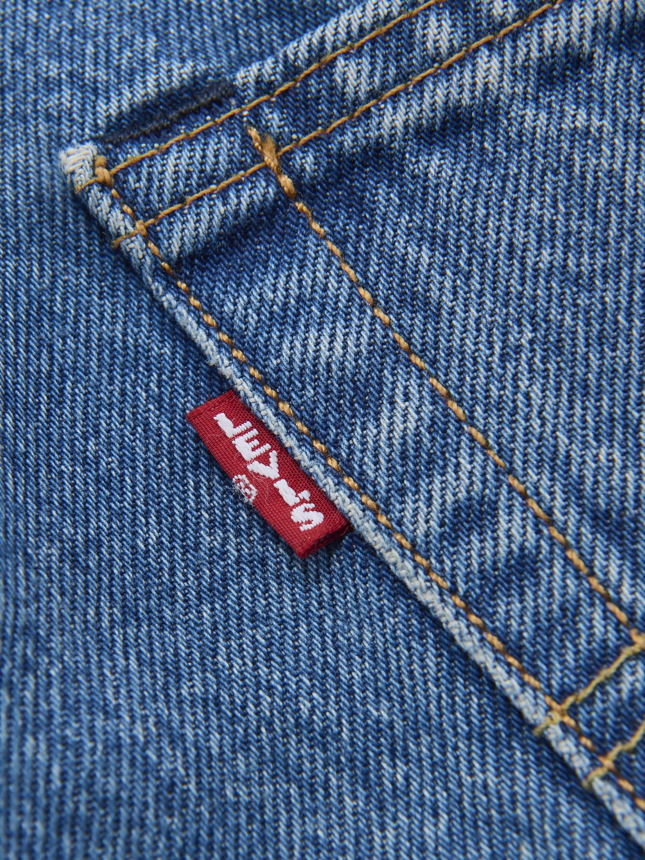 Levi's&reg; 「555&reg;」の赤タグ
