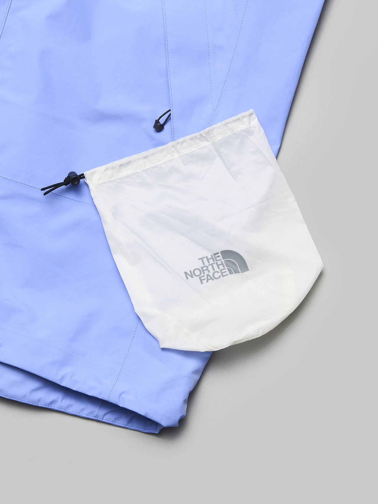 ザ・ノース・フェイスのマウンテンラウンダージャケットのスタッフバッグ