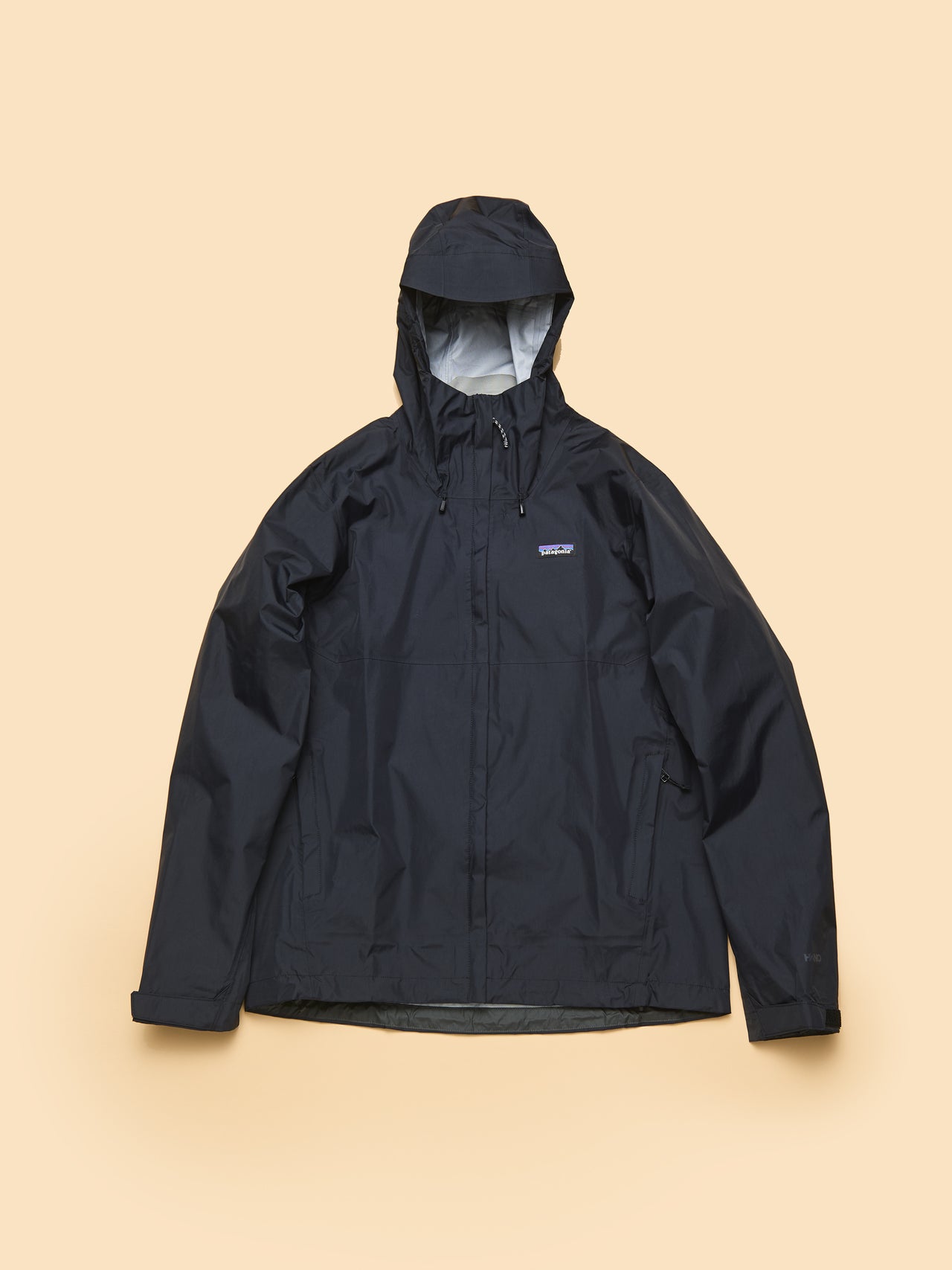 パタゴニアの黒いメンズ・トレントシェル 3L・レイン・ジャケット