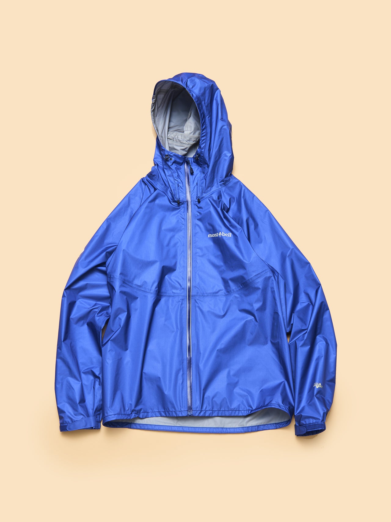 モンベルのバーサライト ジャケット