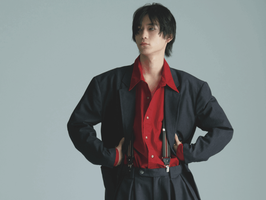 エリック・クラプトン、デイヴィッド・バーン...アイコンたちから学ぶ「ドレスアップスタイル」４選！