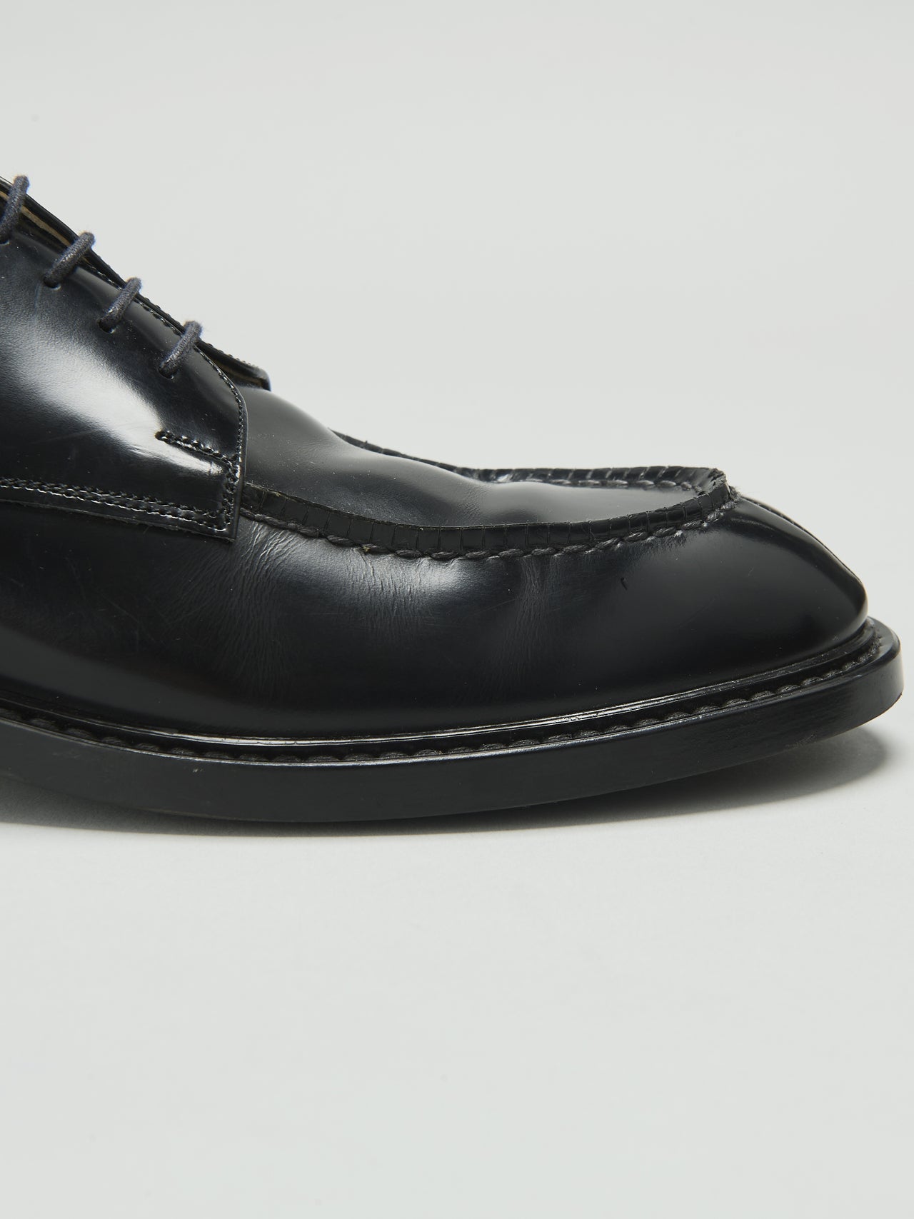 春に買うべきハルタの革靴「ブラッチャーモカレースアップシューズ」のサイド寄り