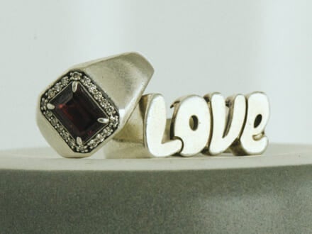 記事のサムネイル