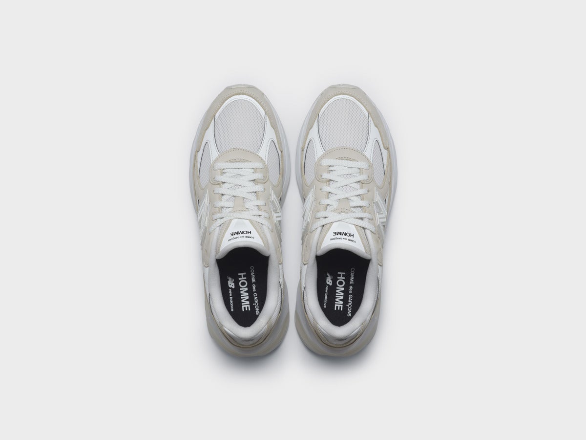 HOMME &times; New Balance ABZORB 2010」を、2026年3月20日（金）に世界の限定店舗で発売。 COMME des GAR&Ccedil;ONS HOMME &times; New Balance ABZORB 2010　ホワイト　3
