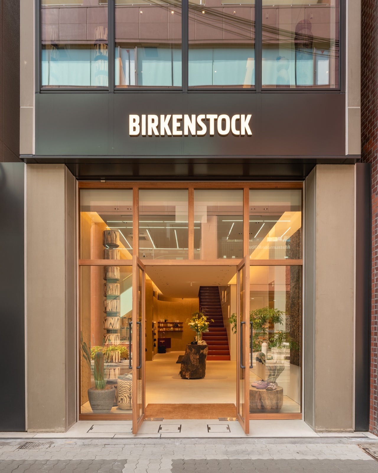 大阪初 BIRKENSTOCKコンセプトストア店内写真 外観