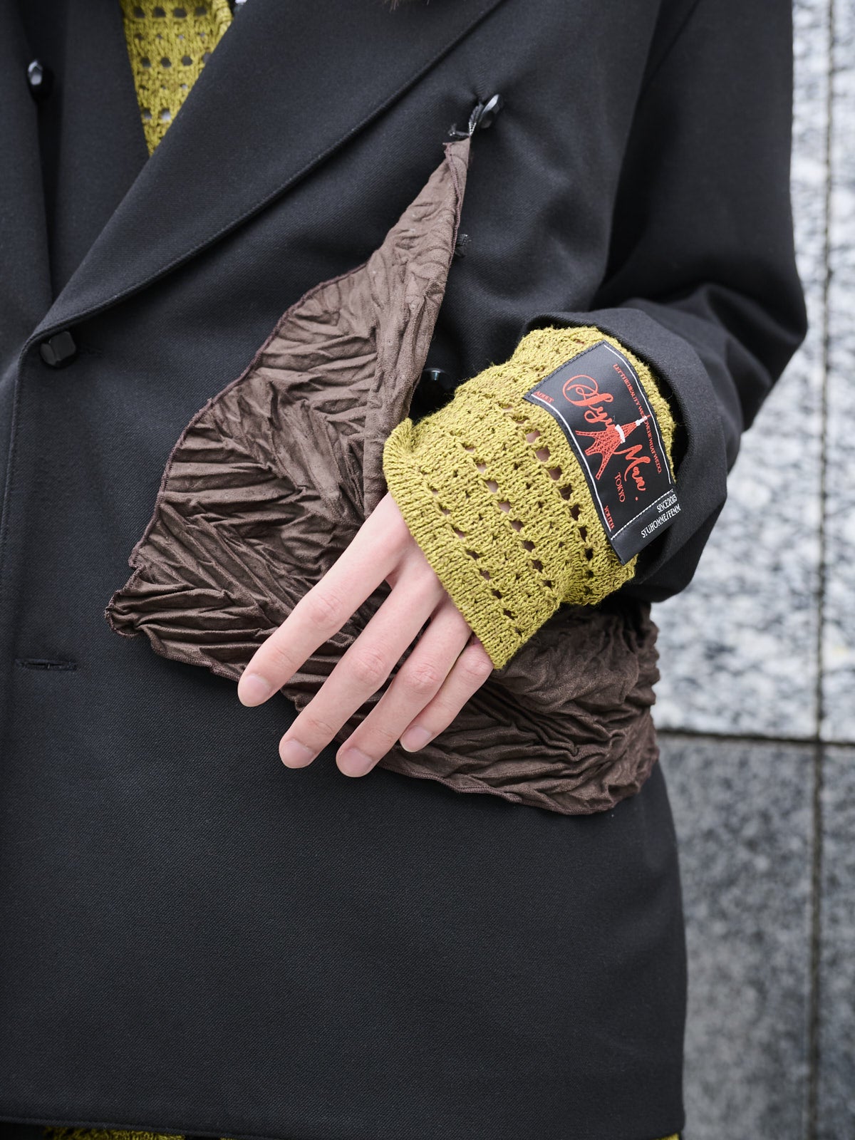 シュウマンのパーカの袖