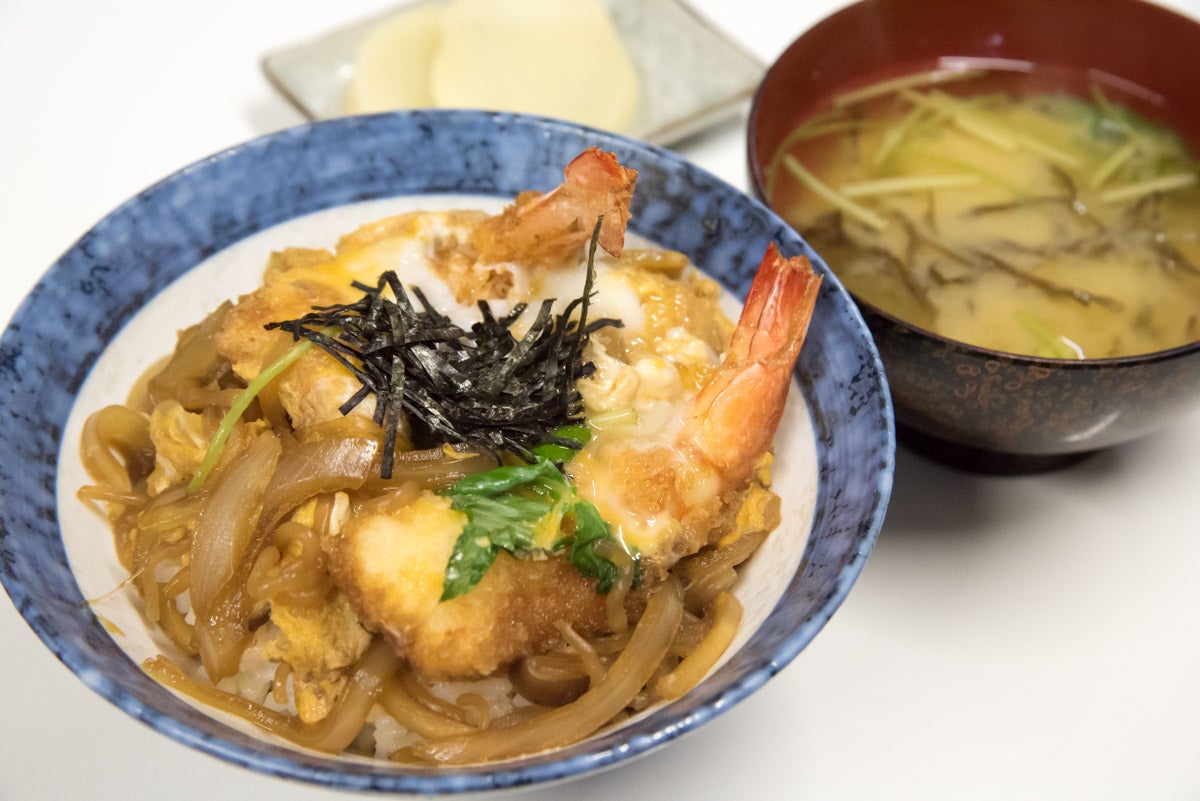 青森県黒石市『すごう食堂』「えび丼」定食