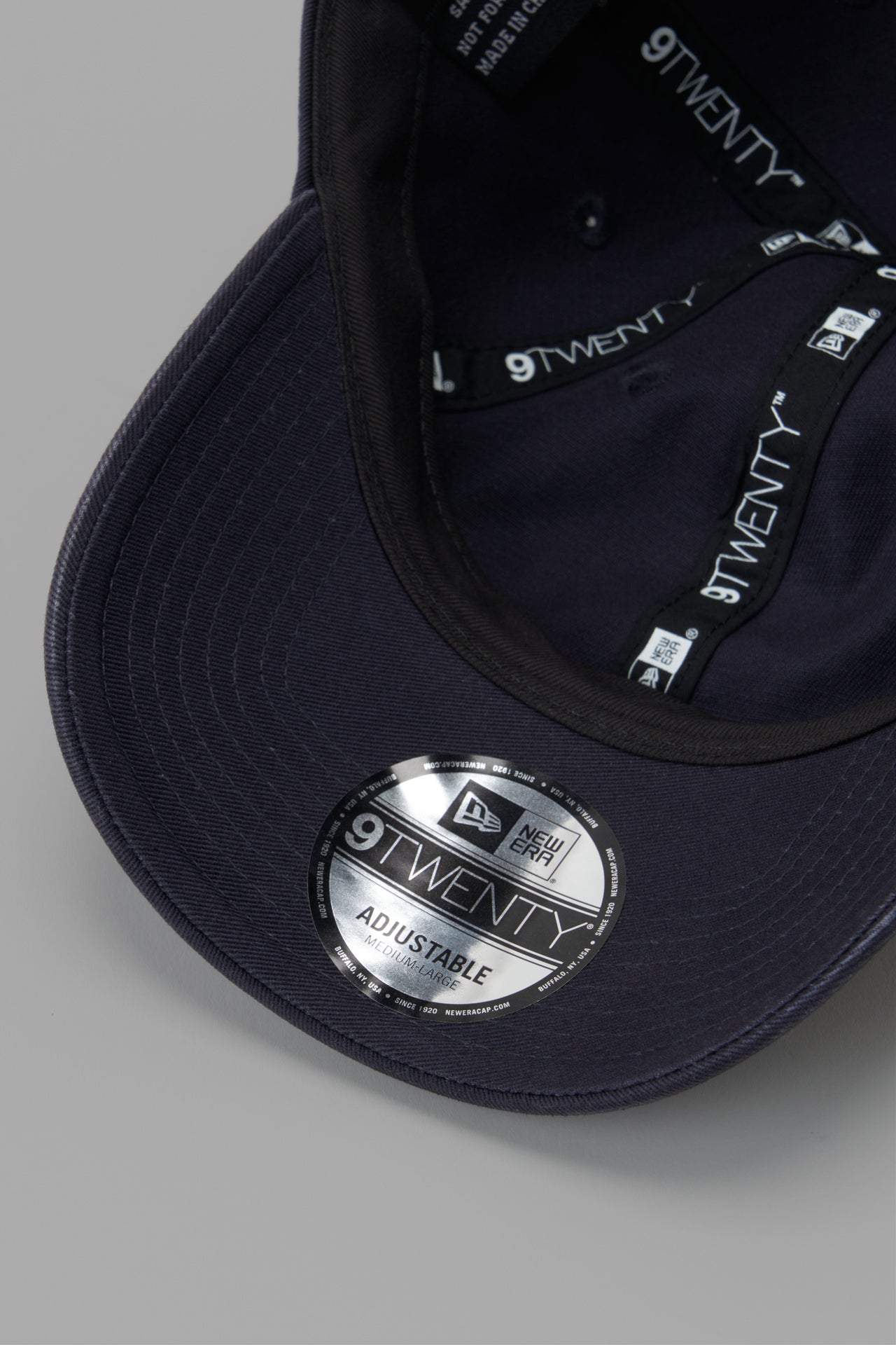 Hender Scheme NEW ERA&reg; 初コラボレーションキャップ　ネイビー　背面