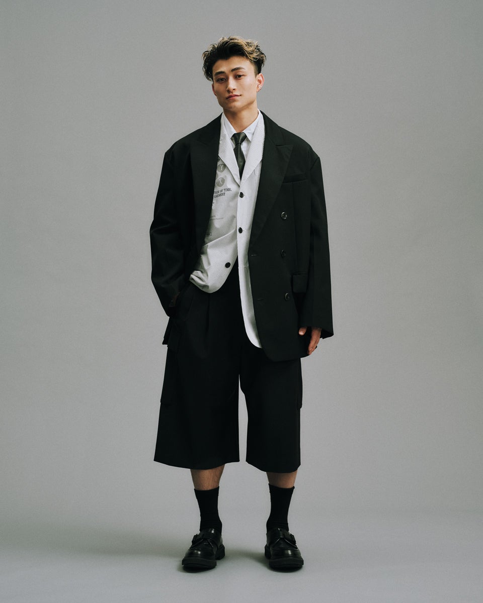 メンズノンノでのファッション撮影に初挑戦した、バスケットボールBリーグの名古屋ダイヤモンドドルフィンズの加藤嵩都選手2