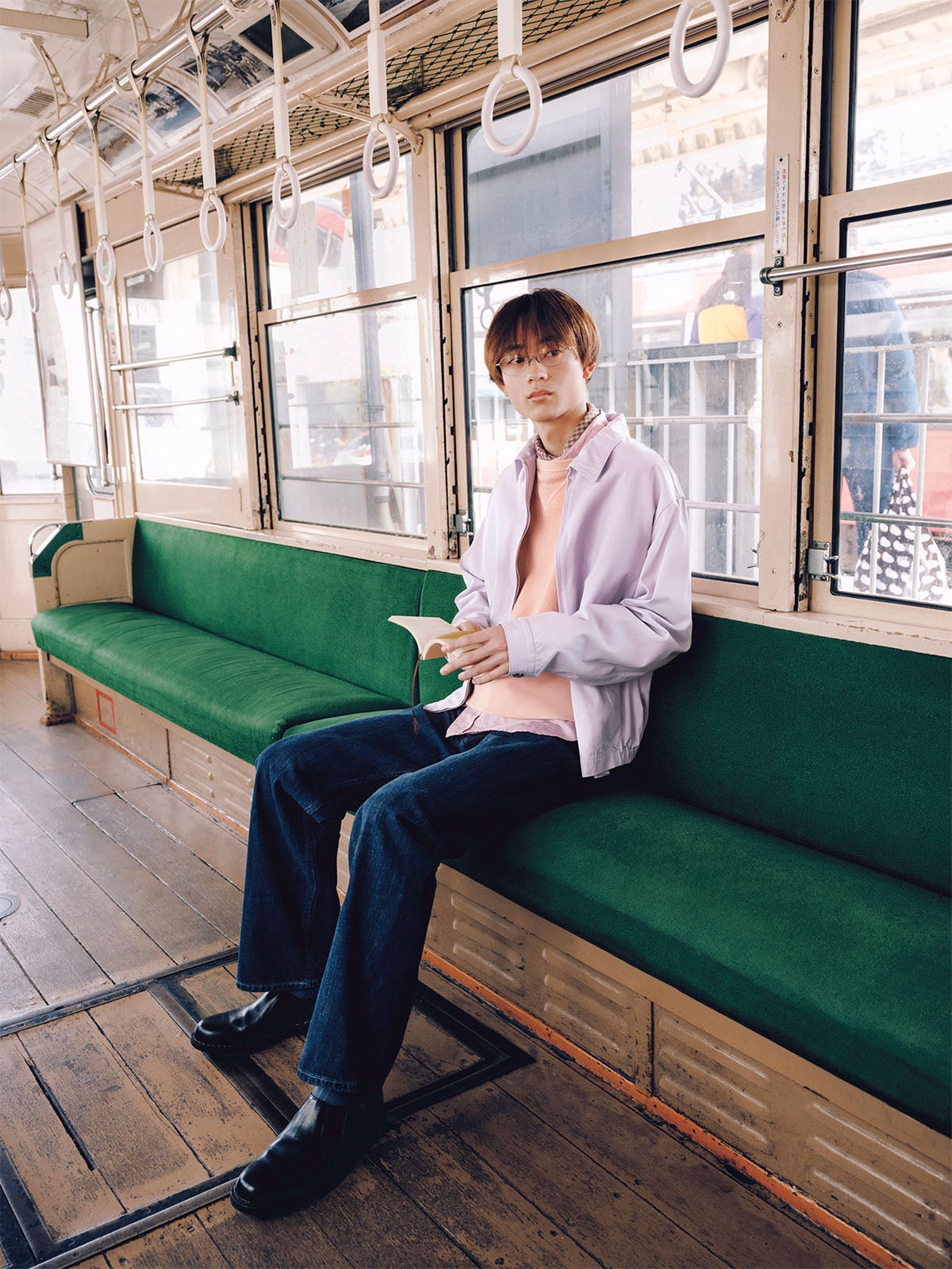 水沢林太郎　Smoky lilac　&times;　Warm orangeコーデ