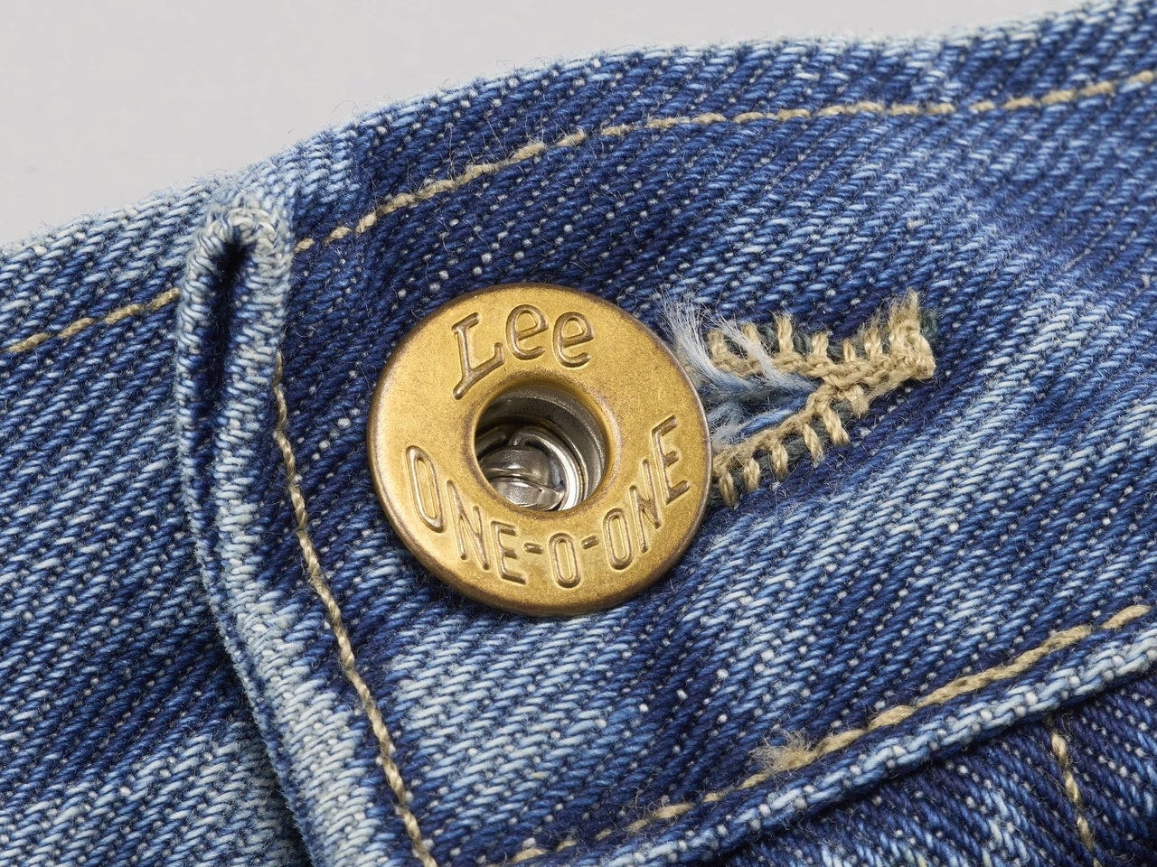 [Gallery]この色落ちが最高！ラフに穿いてもサマになる「Lee」の“101 101周年記念特別モデル”/ANNIVERSARY 101-Z RIDERS JEAN ストレートデニムパンツ【新作デニム図鑑】