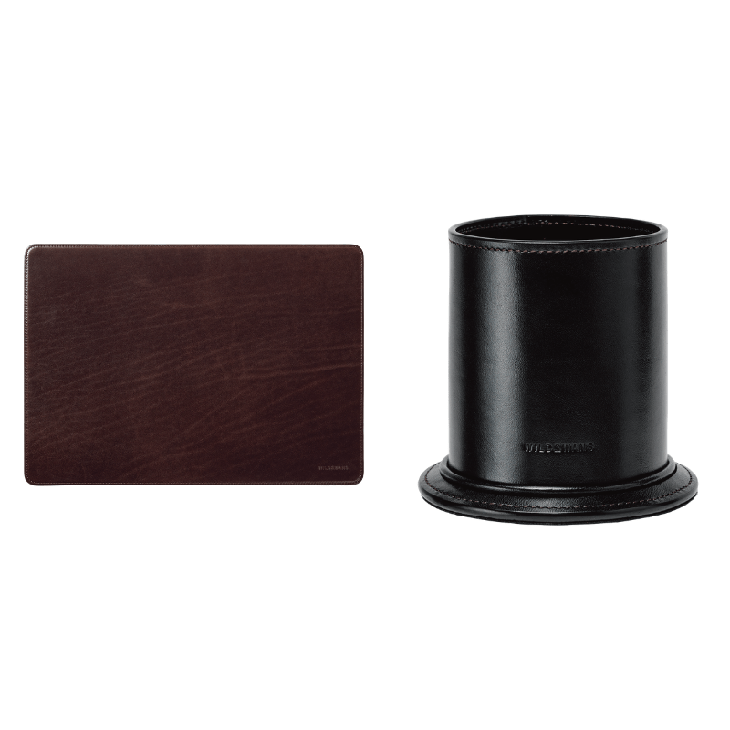 ワイルドスワンズのペンスタンド、デスクマット