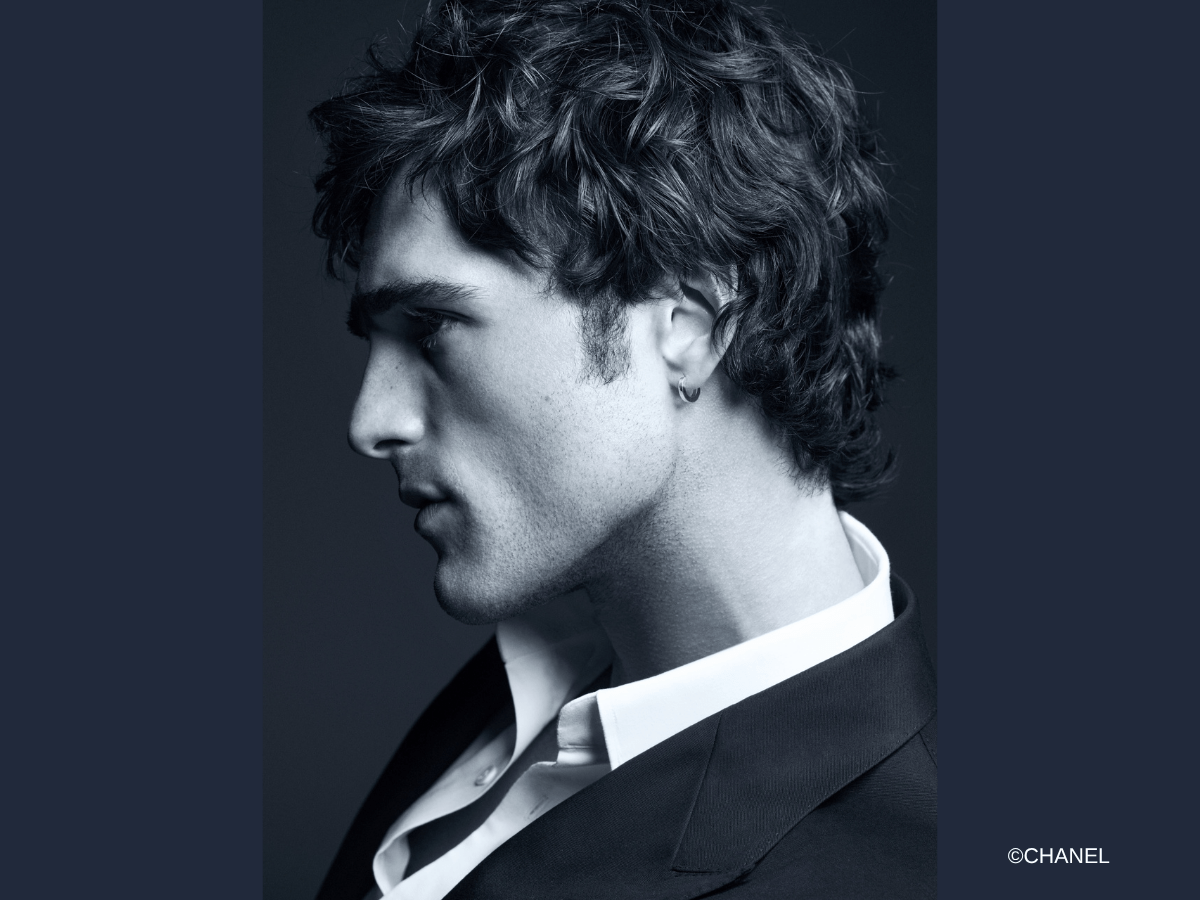 【CHANEL（シャネル）】ジェイコブ エロルディ、メンズフレグランス「ブルー ドゥ シャネル」の新アンバサダーに就任
