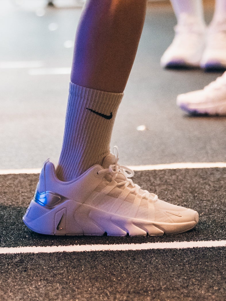 「ナイキ フリー メトコン 7」&yen;14,630（税込）　サイド