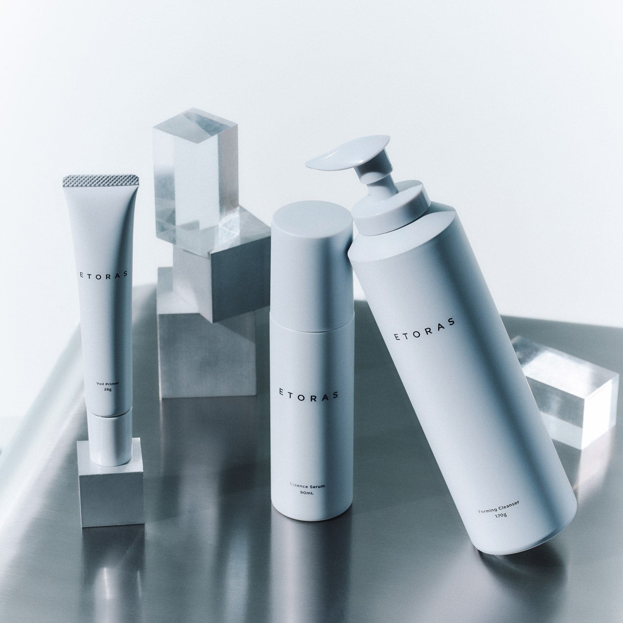 ETORAS（エトラス）でつくる“セミマット肌”は、最旬ヘアと相性がいい！