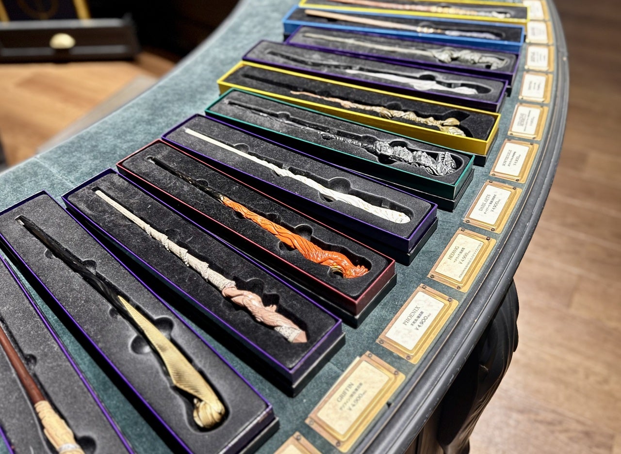 【ハリー・ポッター】スタジオツアー東京で買える杖13選！文字入れカスタムの種類、値段などをチェック［随時更新］