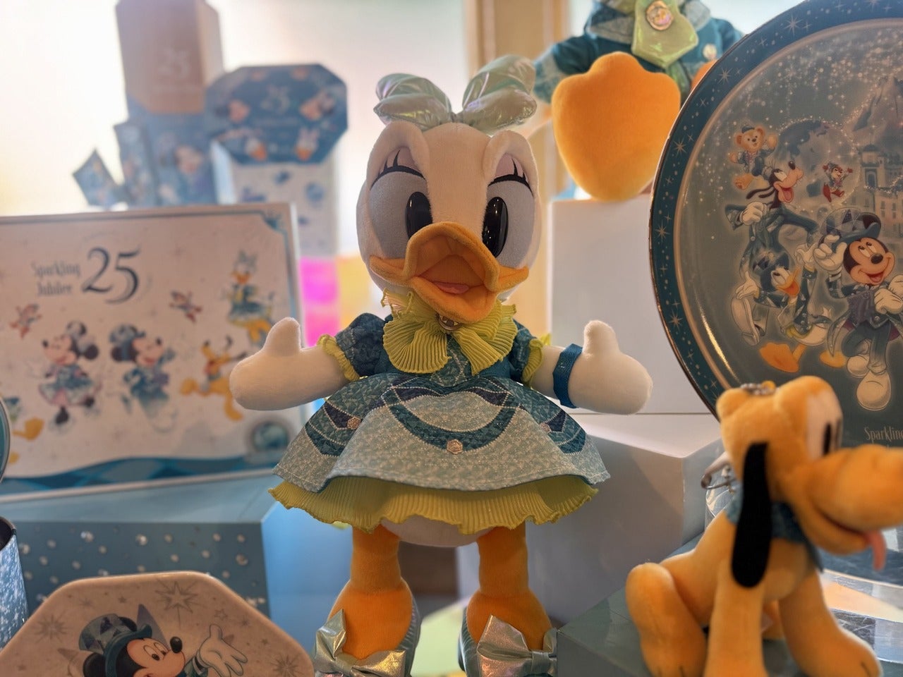 ディズニーシー25種年グッズ「デイジーぬいぐるみ」