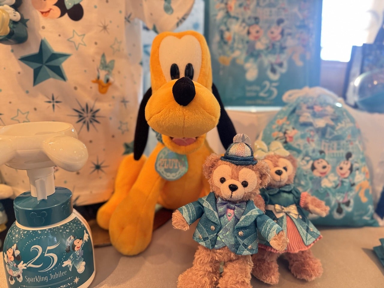 ディズニーシー25種年グッズ「プルートぬいぐるみ」