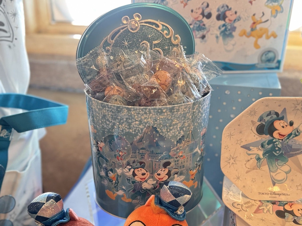 ディズニーシー25種年グッズ「チョコレートクランチ」