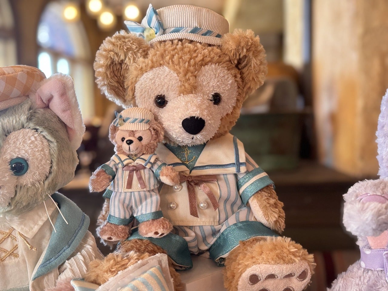 ダッフィー＆フレンズのファインド・ユア・ビューティフル・ブルー！「ぬいぐるみコスチューム」「ぬいぐるみバッジ ダッフィー