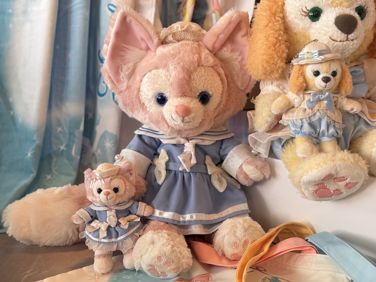 ダッフィー＆フレンズのファインド・ユア・ビューティフル・ブルー！「ぬいぐるみコスチューム」「ぬいぐるみバッジ」リーナ・ベル