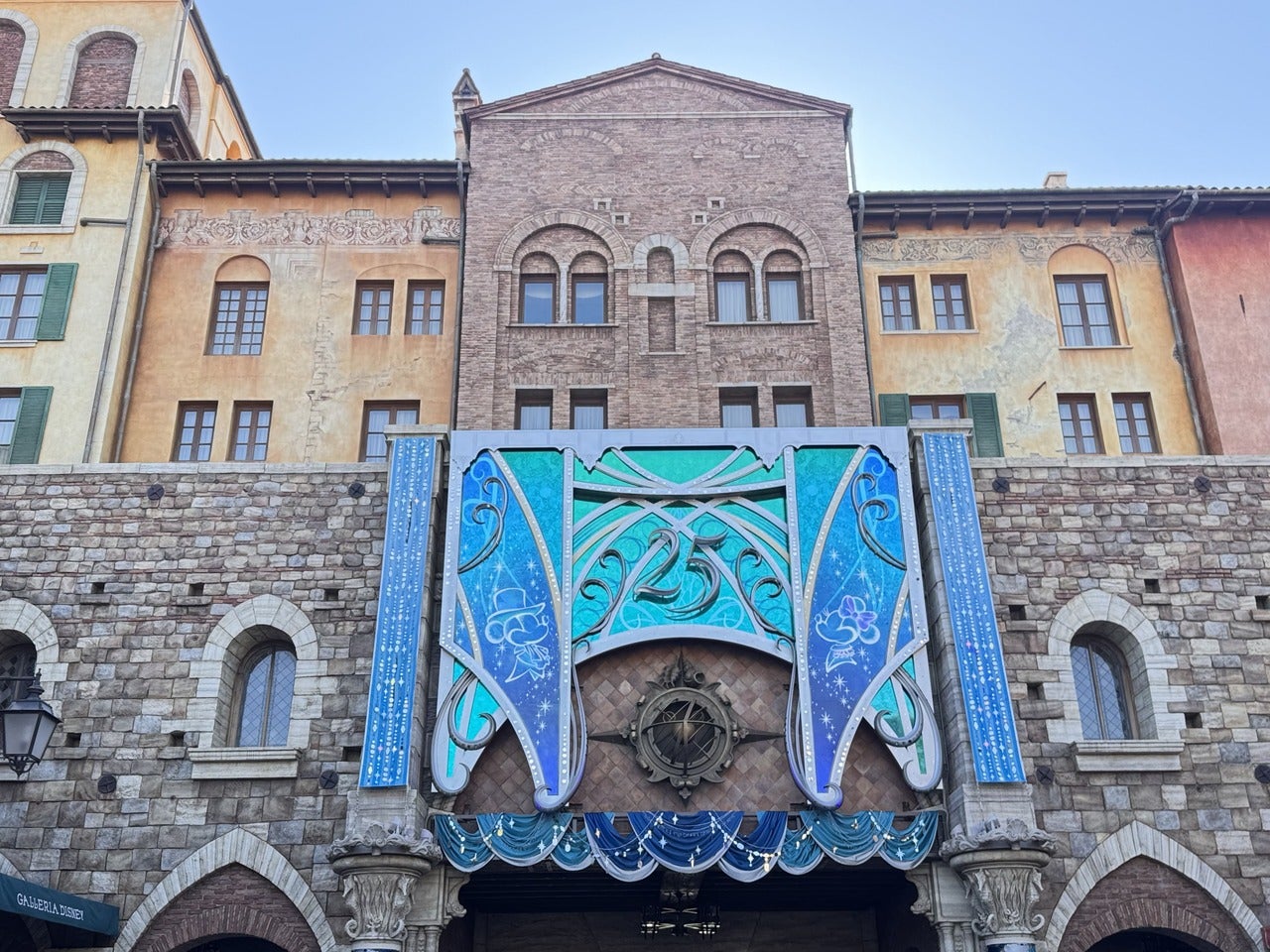 東京ディズニーシー25周年装飾１