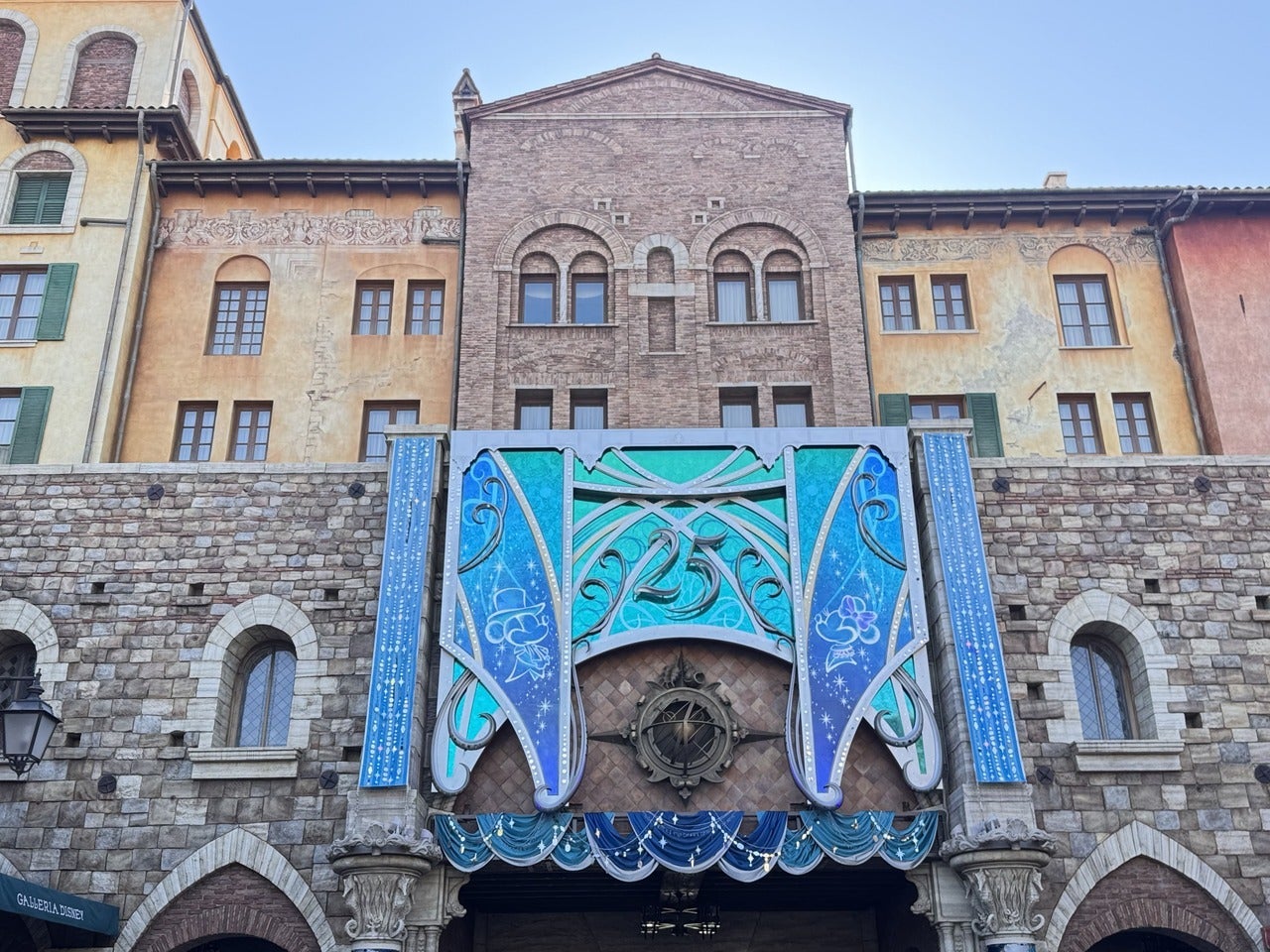東京ディズニーシー25周年装飾１