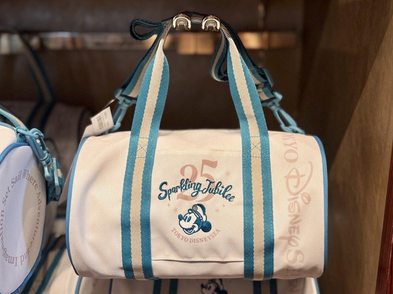 ディズニーシー25周年お土産・グッズ「スタイリッシュなデザインのトートバッグ」