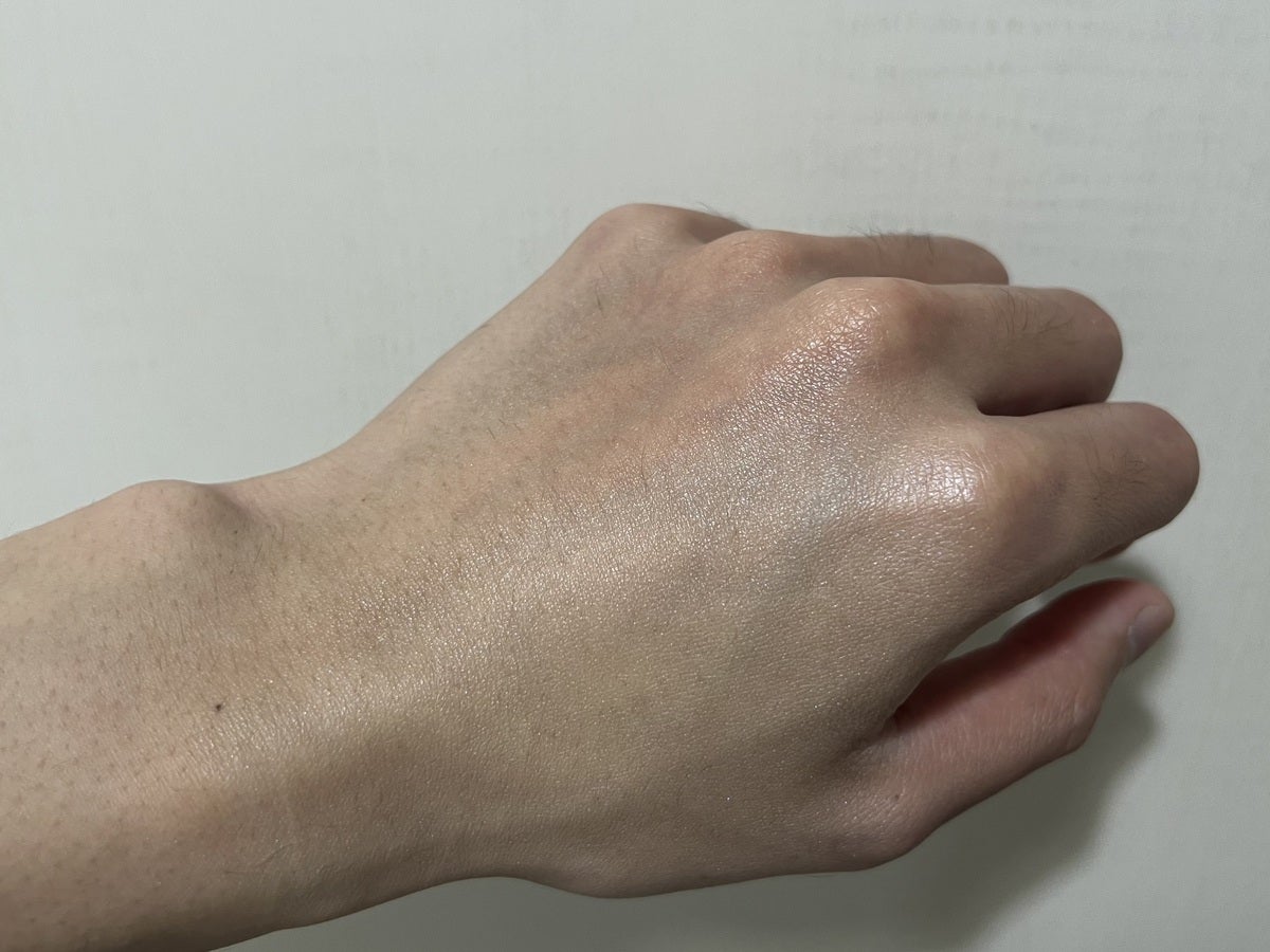 クロノビューティ  フラットスムースフィルターUV 塗布の様子　アフター