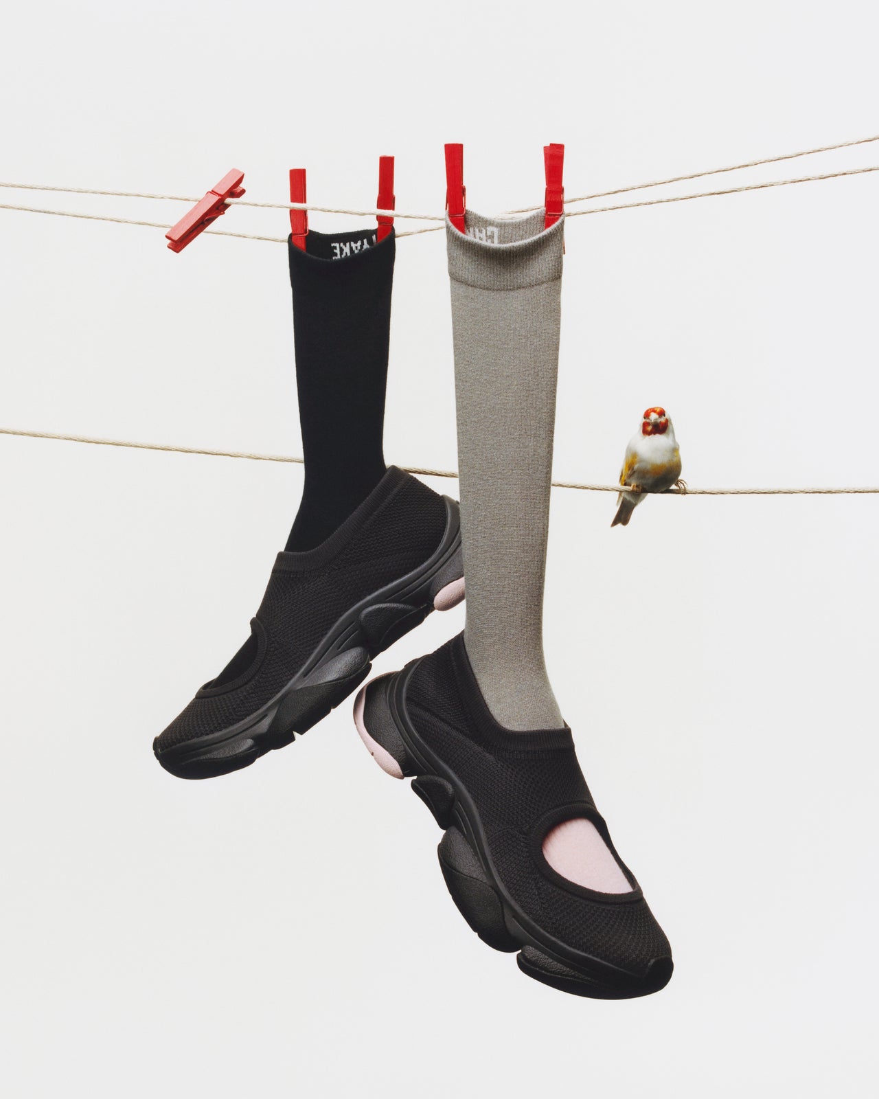 ISSEY-MIYAKE_Camper　靴　ブラック