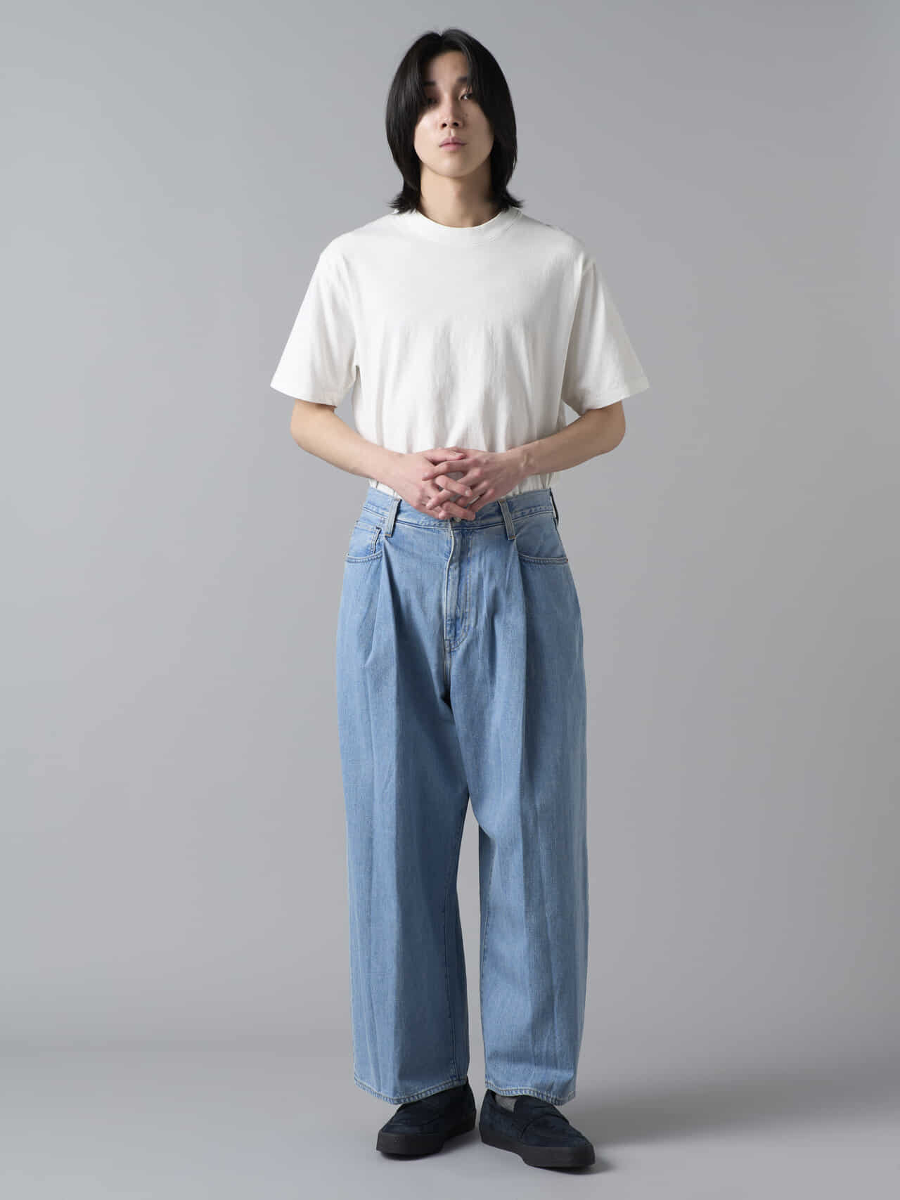 Levi's® BLUETAB™ Wide Pleats Cropの試着