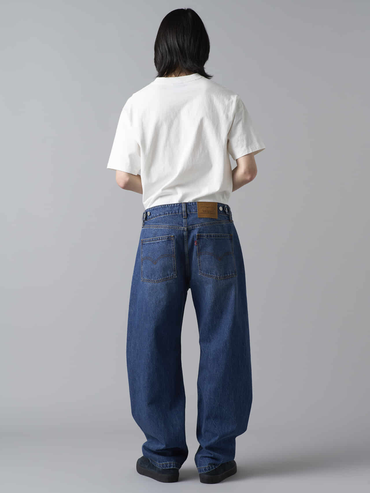 Levi's&reg; Baggy Barrelの試着（後ろ）